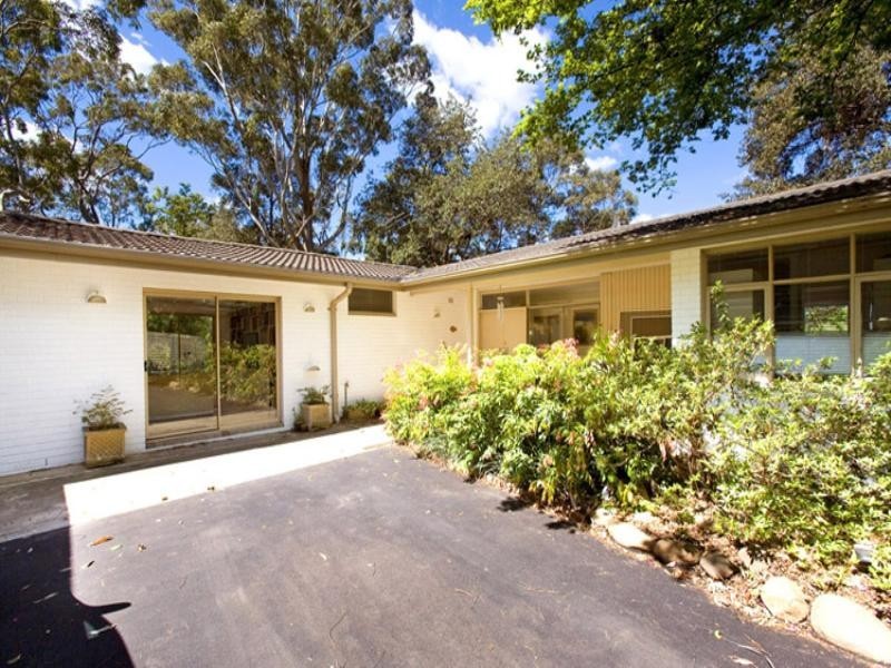 6 Grevillea Avenue (Access from 34b Yarrabung Rd), St Ives NSW 2075