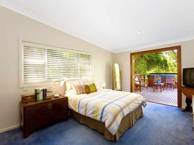 42 Canoon Road, Turramurra NSW 2074