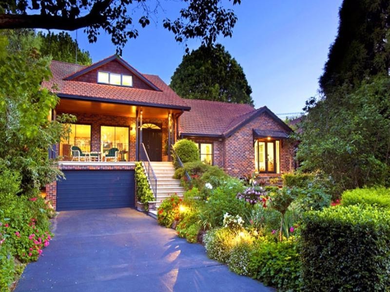 4 Bettowynd Road, Pymble NSW 2073