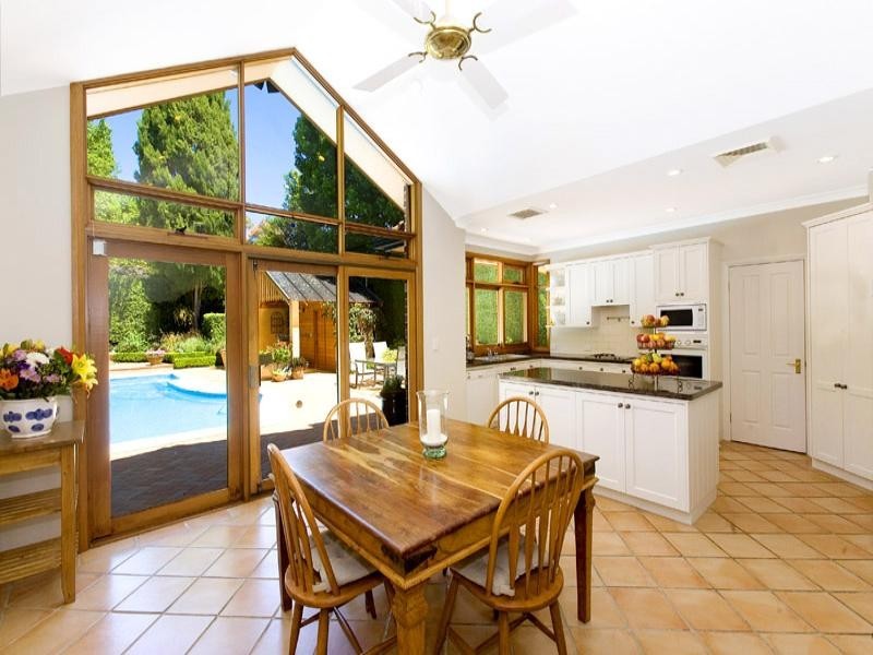 4 Bettowynd Road, Pymble NSW 2073