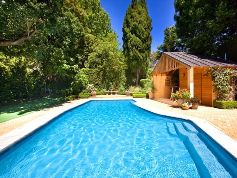 4 Bettowynd Road, Pymble NSW 2073