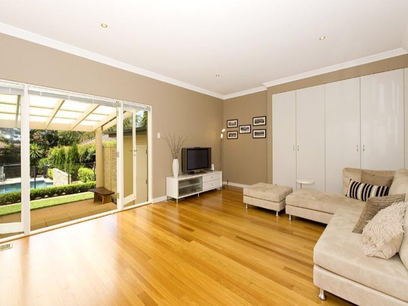 128 Livingstone Avenue, Pymble NSW 2073