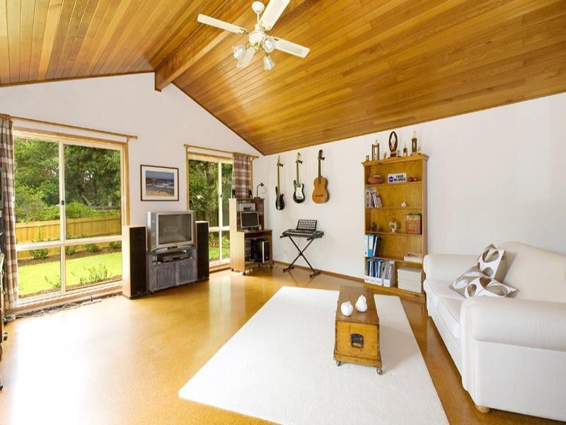 16 Tennyson Avenue, Turramurra NSW 2074