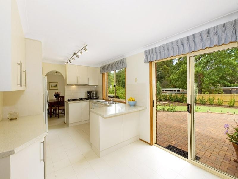 16 Tennyson Avenue, Turramurra NSW 2074