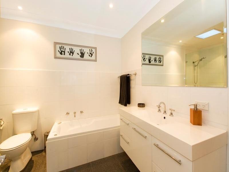 22 Eden Avenue, Turramurra NSW 2074