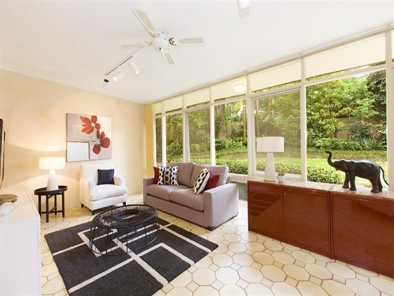 2 Barellan Avenue, Turramurra NSW 2074