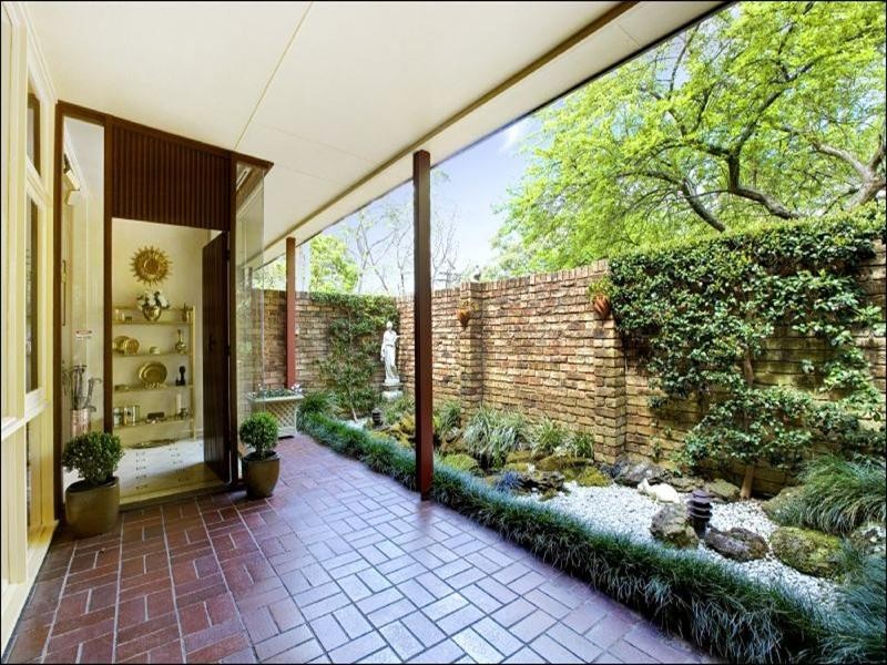 2 Barellan Avenue, Turramurra NSW 2074