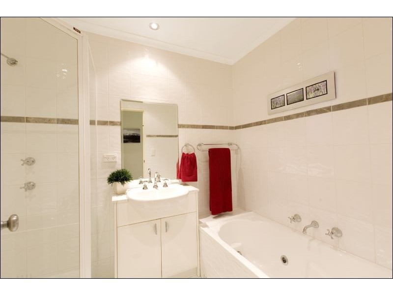 8/34 Highpoint Drive, Wahroonga NSW 2076