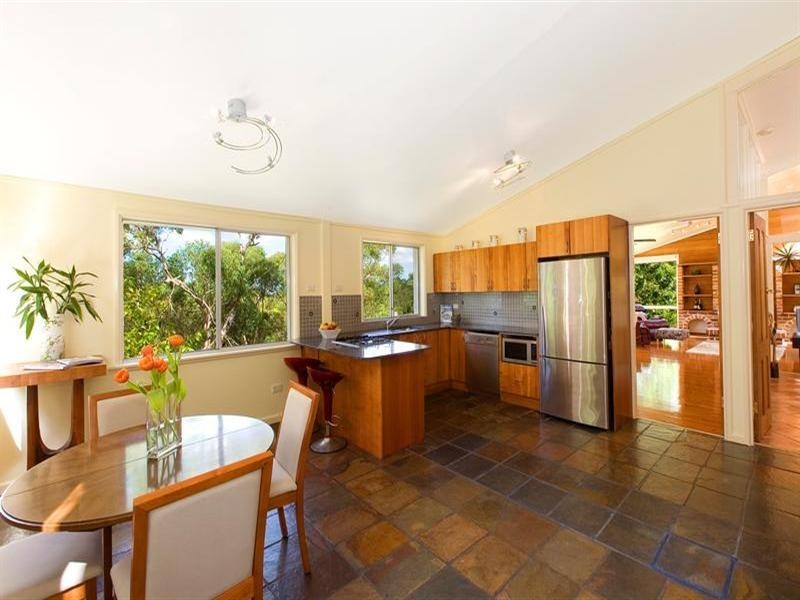 17 Ravenhill Road, Turramurra NSW 2074