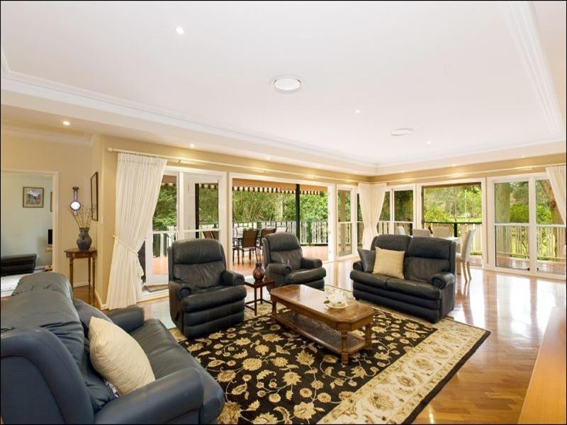 31 Bettowynd Road, Pymble NSW 2073