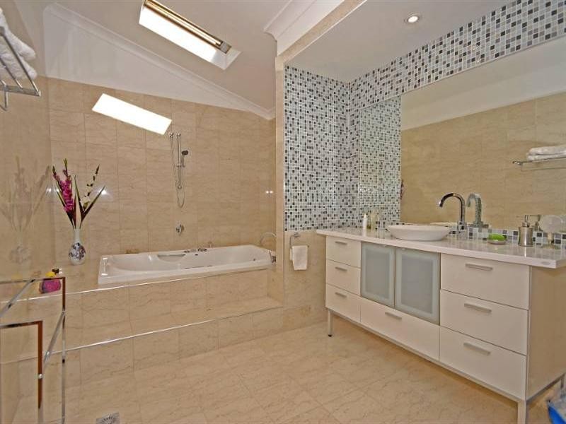 35 Barton Crescent, Wahroonga NSW 2076