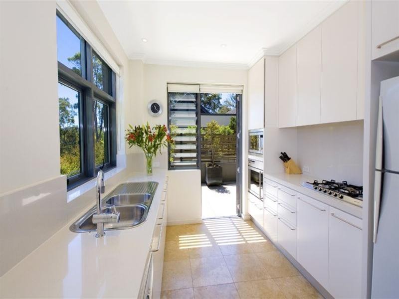 Apt 1, 4 Redleaf Avenue, Wahroonga NSW 2076