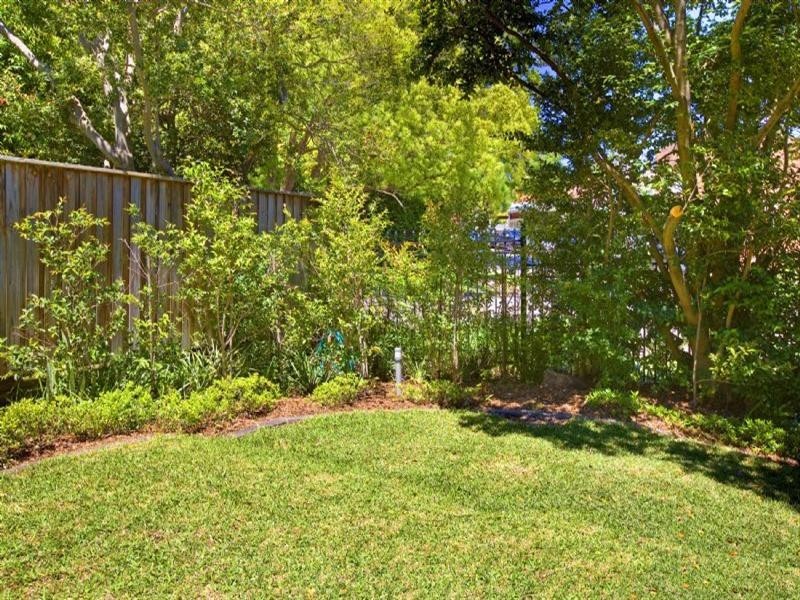 Apt 1, 4 Redleaf Avenue, Wahroonga NSW 2076