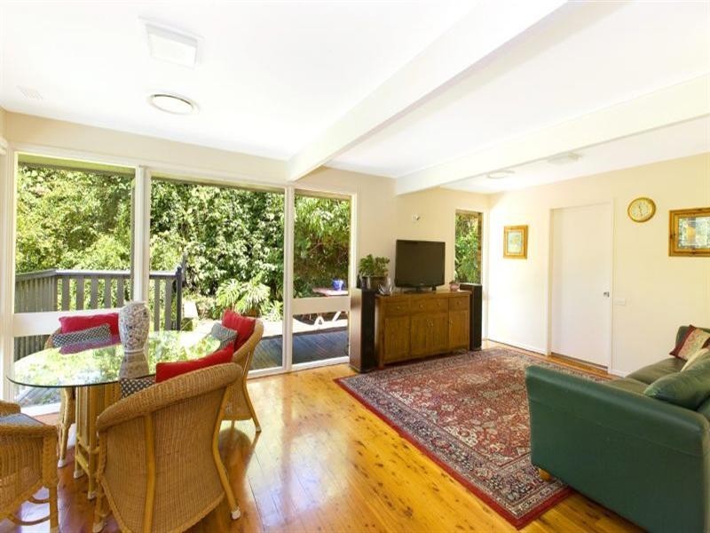 6 Anderson Avenue, South Turramurra NSW 2074