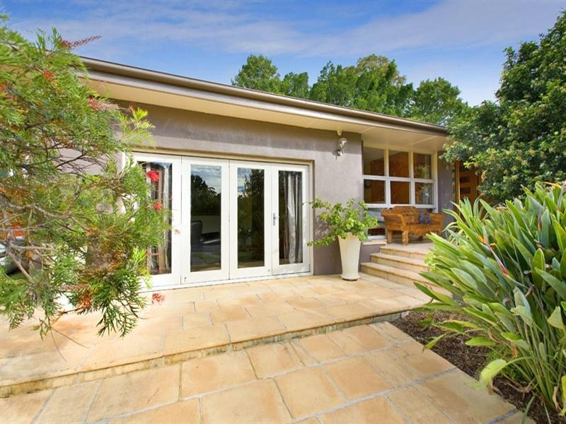 8 Barwon Avenue, Turramurra NSW 2074