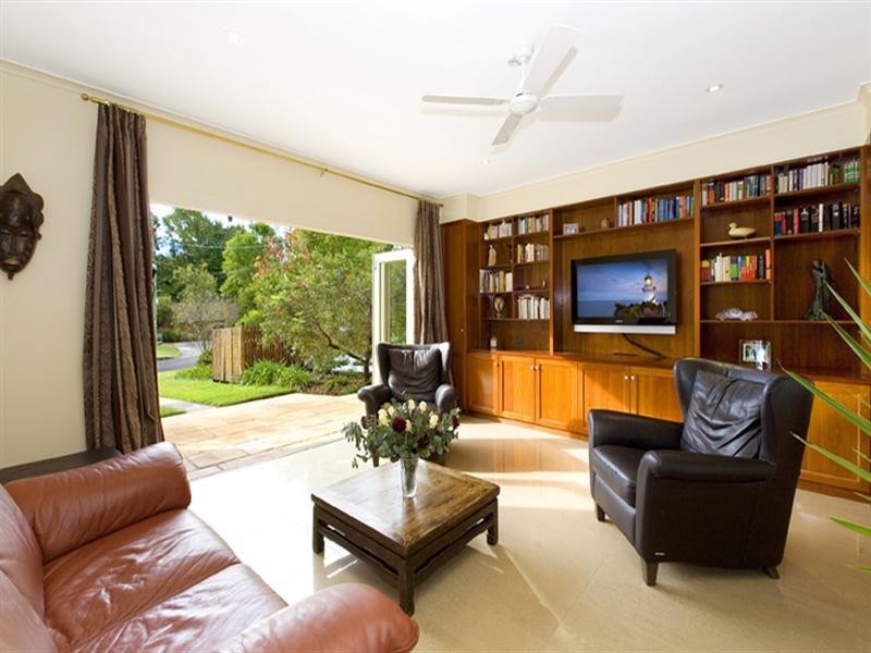 8 Barwon Avenue, Turramurra NSW 2074