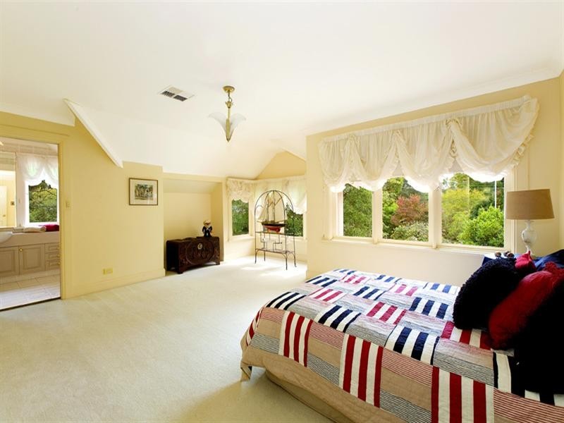 60 Beechworth Road, Pymble NSW 2073