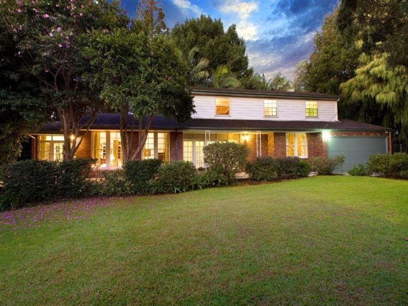 15 Lowther Park Avenue, Warrawee NSW 2074