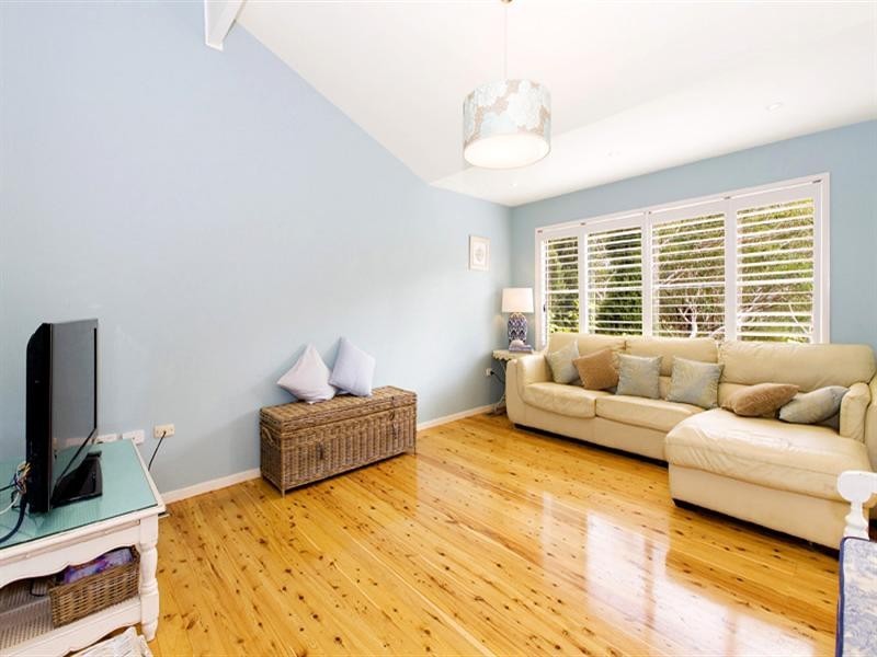 19 Ashburton Avenue, Turramurra NSW 2074