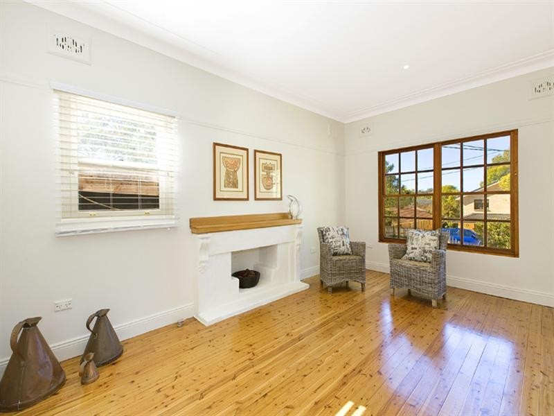 2 Adams Avenue, Turramurra NSW 2074