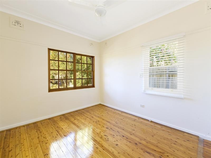 2 Adams Avenue, Turramurra NSW 2074