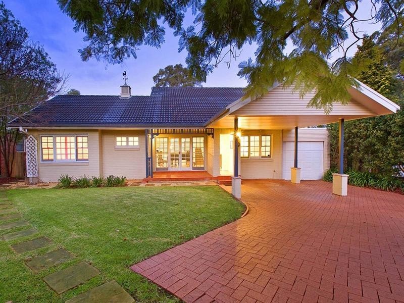 135 Grosvenor Street, Wahroonga NSW 2076