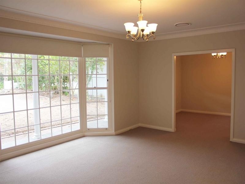 1 Fairlawn Avenue, Turramurra NSW 2074