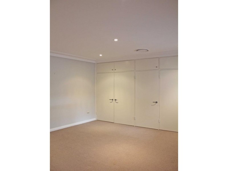 1 Fairlawn Avenue, Turramurra NSW 2074