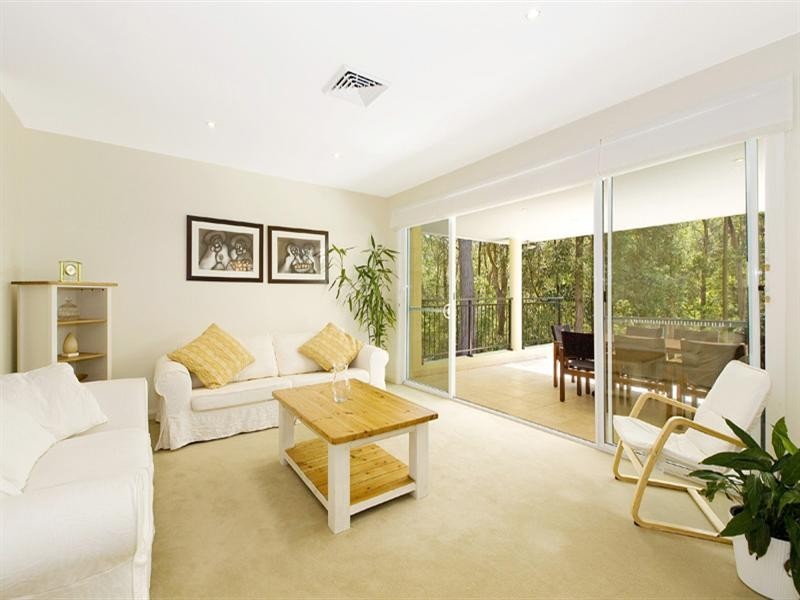 15 Ashmore Avenue, Pymble NSW 2073