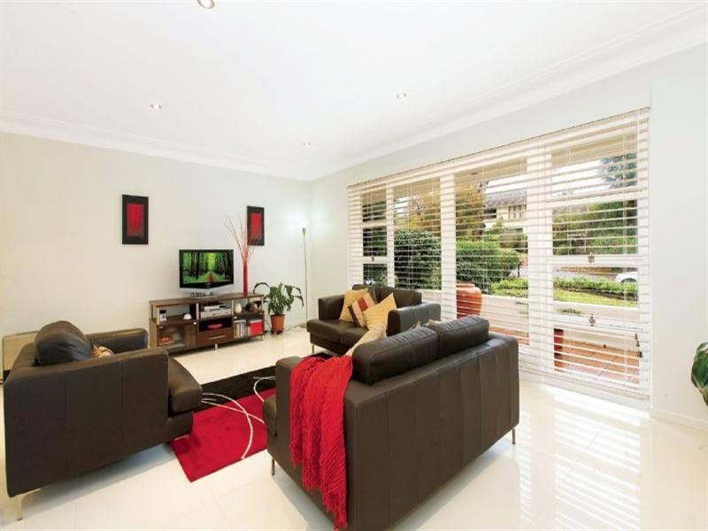 7 Warrowa Avenue, West Pymble NSW 2073