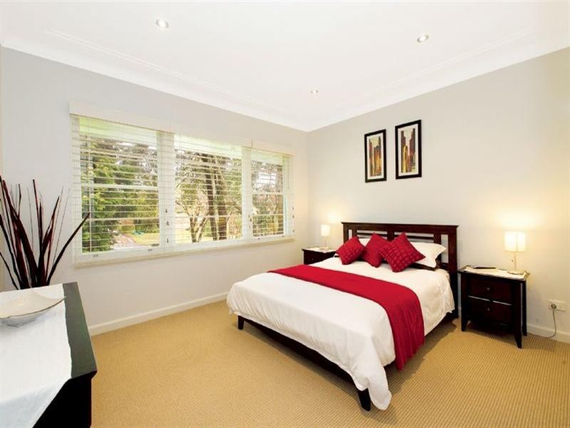 7 Warrowa Avenue, West Pymble NSW 2073