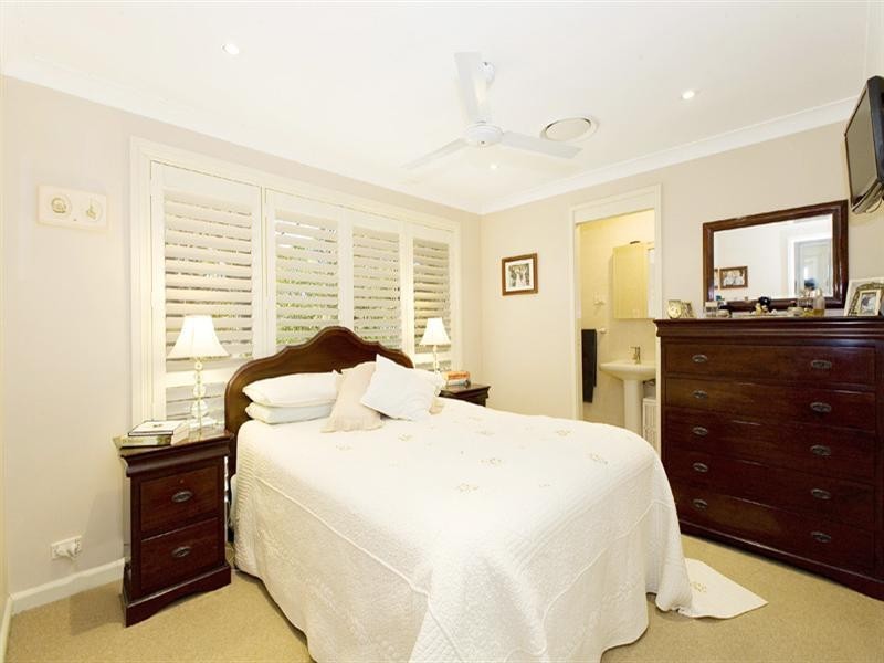 6 Ravenhill Road, Turramurra NSW 2074