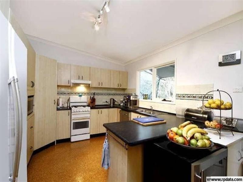 4 Trentino Road, Turramurra NSW 2074