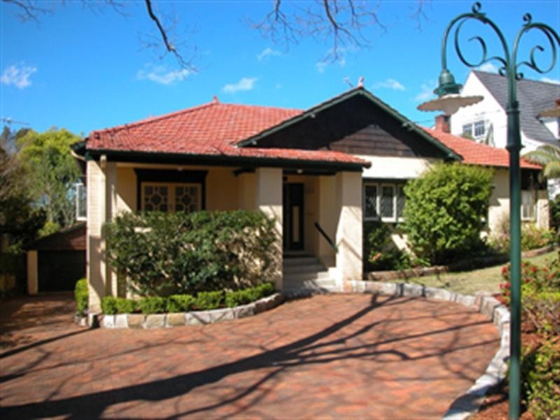 1 Davidson Avenue, Warrawee NSW 2074