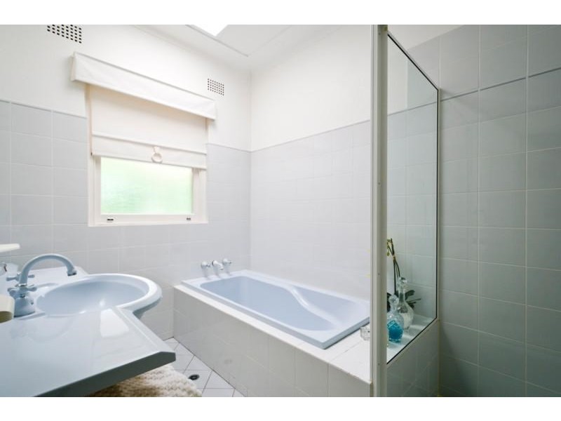 131 Pentecost Avenue, Turramurra NSW 2074