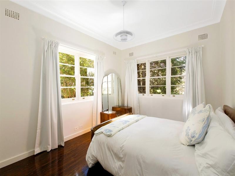 53 Warragal Road, Turramurra NSW 2074