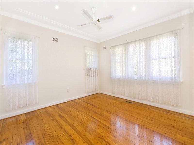 22 Evelyn Avenue, Turramurra NSW 2074