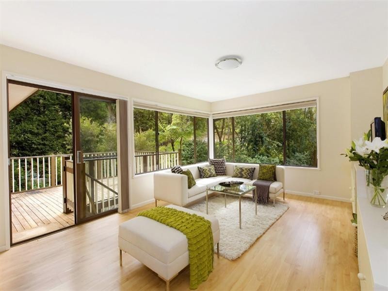 12 Robin Avenue, Turramurra NSW 2074