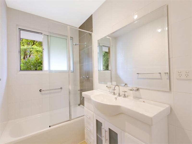 12 Robin Avenue, Turramurra NSW 2074