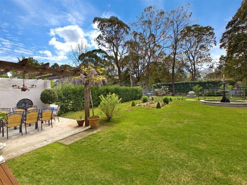 8 Eden Avenue, Turramurra NSW 2074