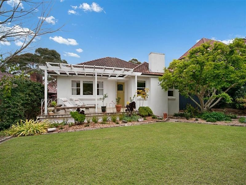5 Canberra Avenue, Turramurra NSW 2074