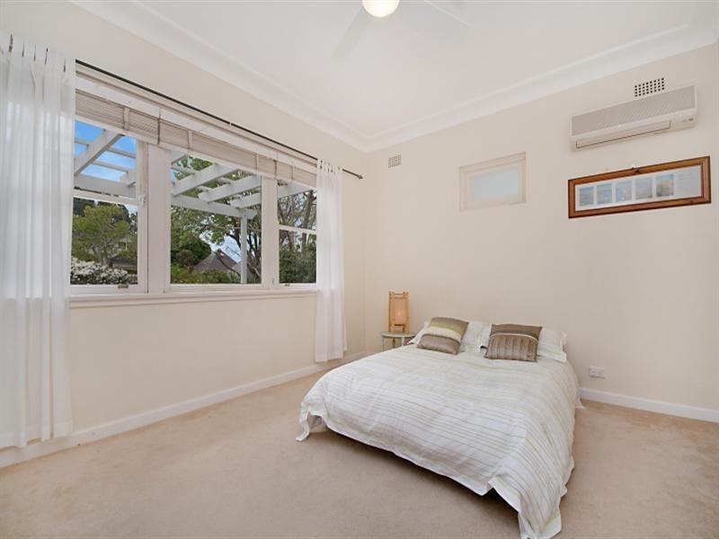 5 Canberra Avenue, Turramurra NSW 2074