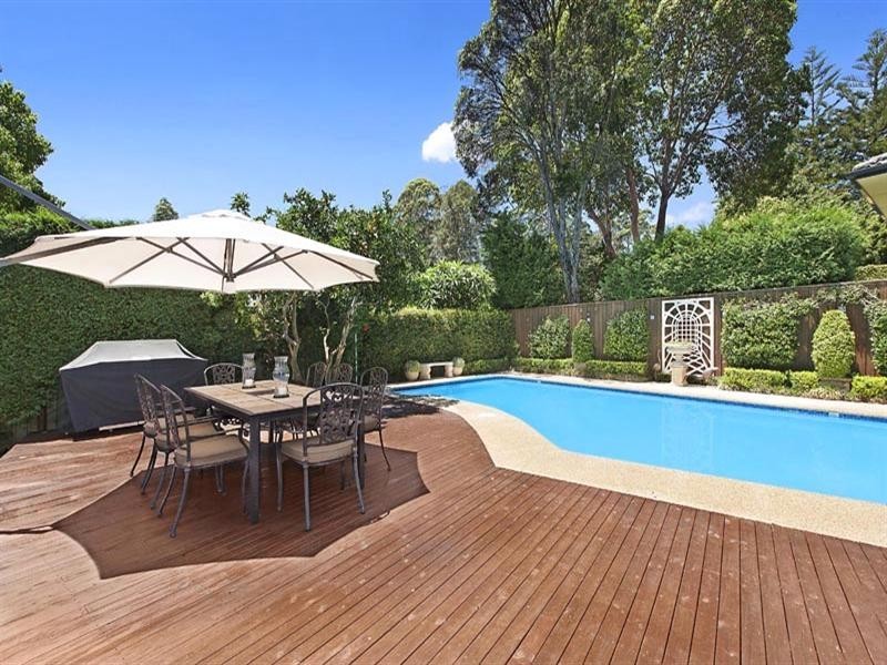 23 Woodbury Road, St Ives NSW 2075
