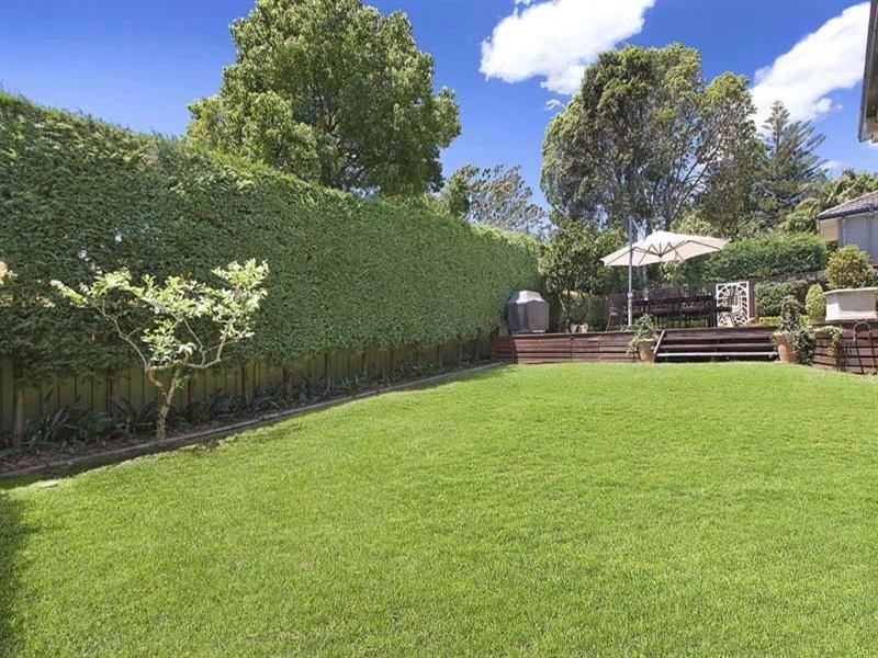 23 Woodbury Road, St Ives NSW 2075