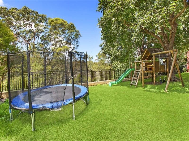 15 Satterley Avenue, Turramurra NSW 2074