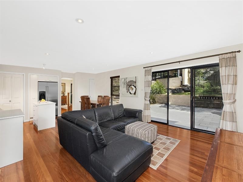 15 Satterley Avenue, Turramurra NSW 2074