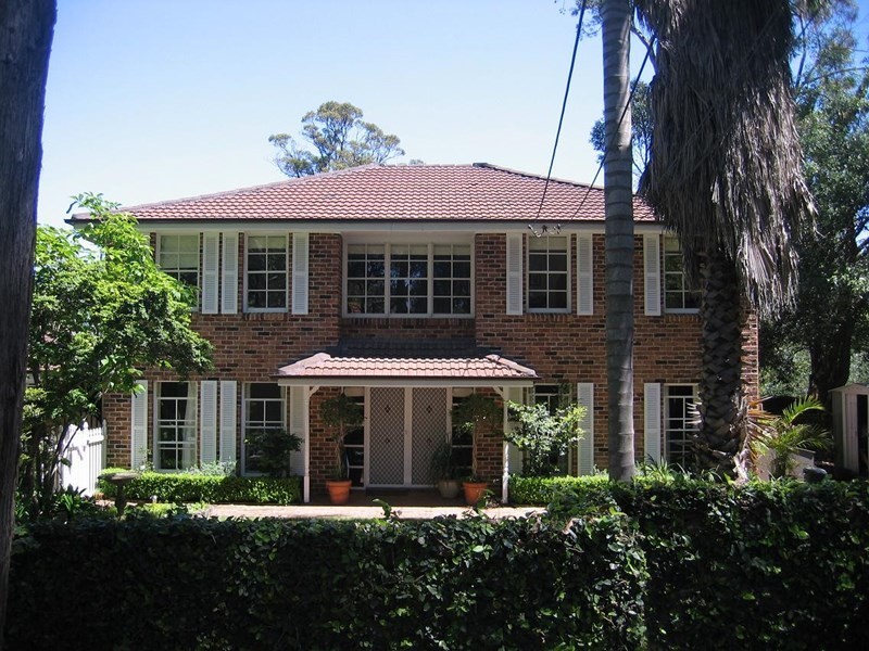 2 Cliff Avenue, Wahroonga NSW 2076