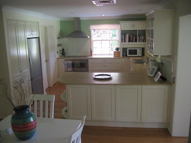 2 Cliff Avenue, Wahroonga NSW 2076