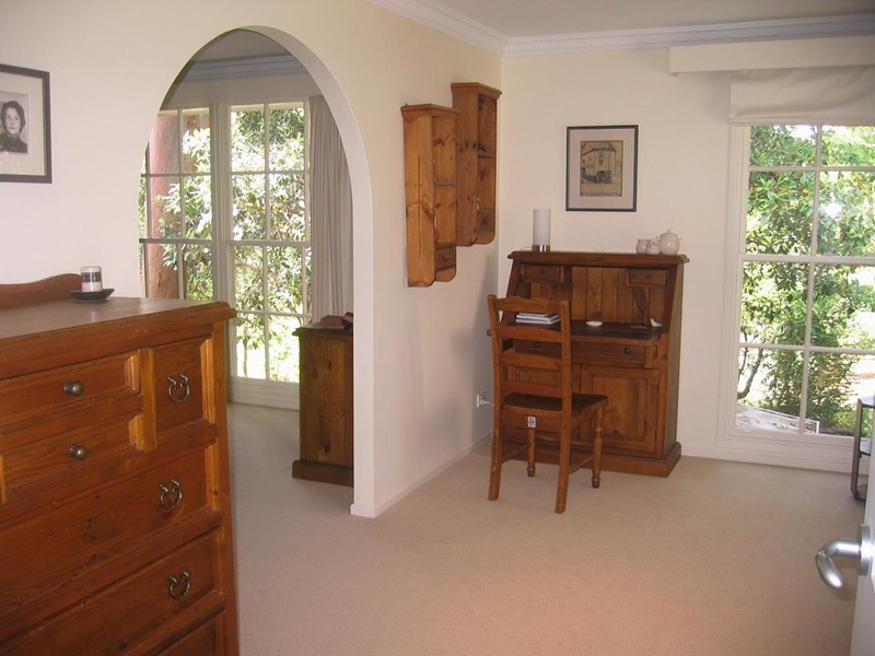 2 Cliff Avenue, Wahroonga NSW 2076