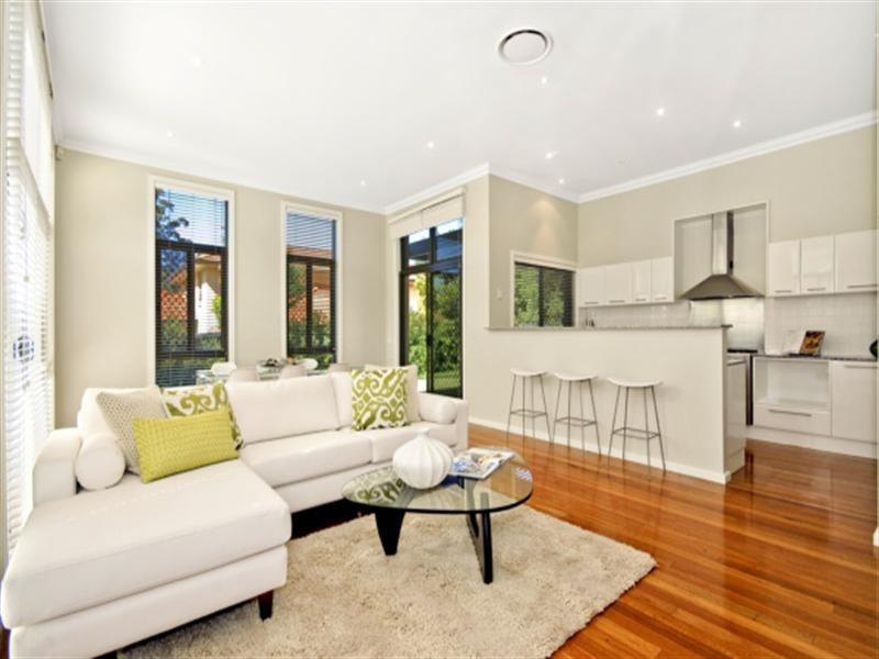 43 Tyneside Avenue, North Willoughby NSW 2068